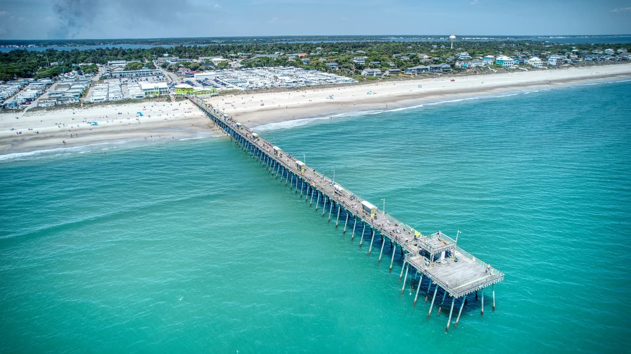 Conoce más sobre Emerald Isle, 
<b><a href="https://www.emeraldisle-nc.org/262/Beach-Sound">aquí</a></b>.