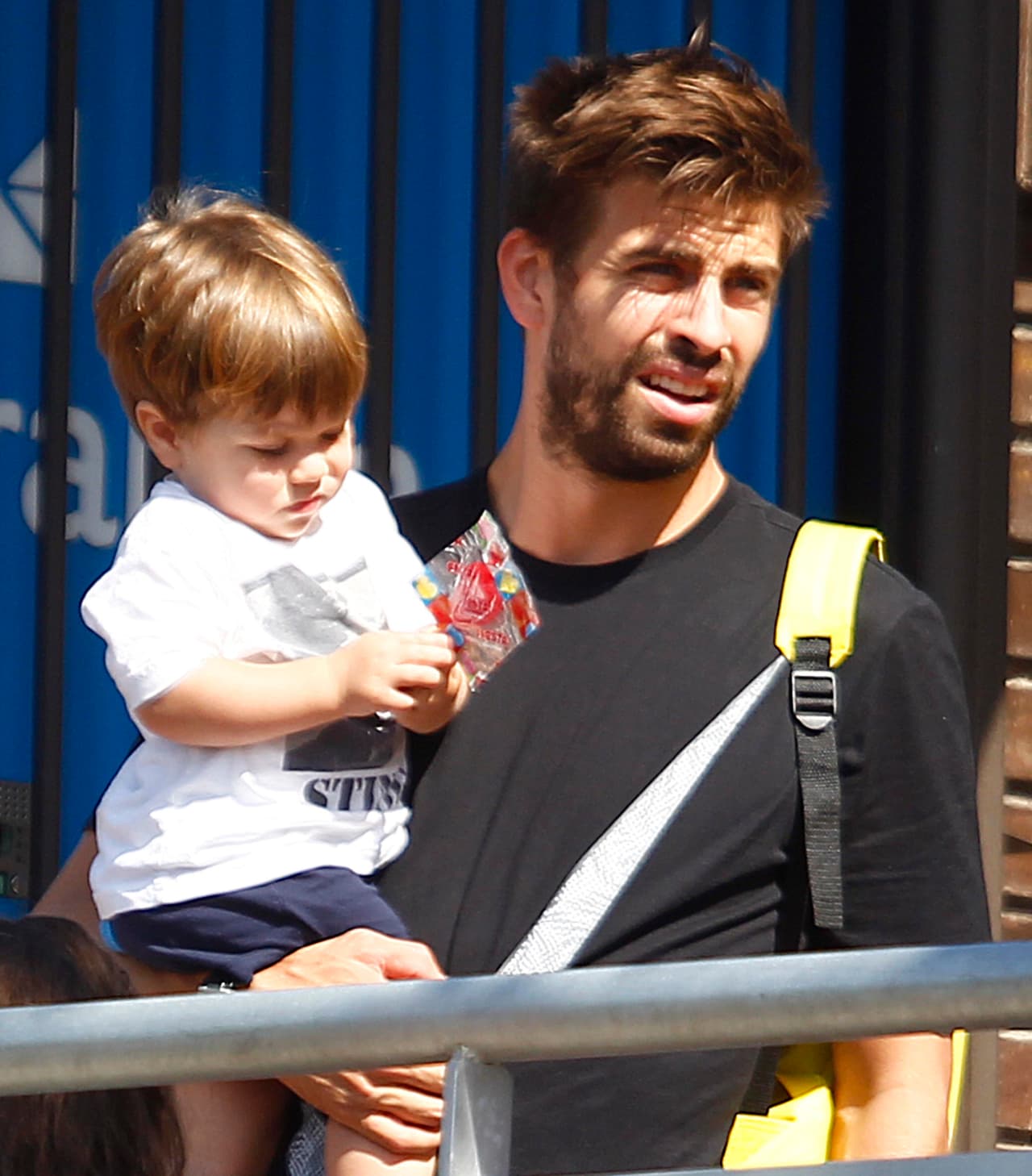 Y la verdad es que sus peques se la pasan muy bien con su papi. ¡Sin duda ellos han sido grandes padres!