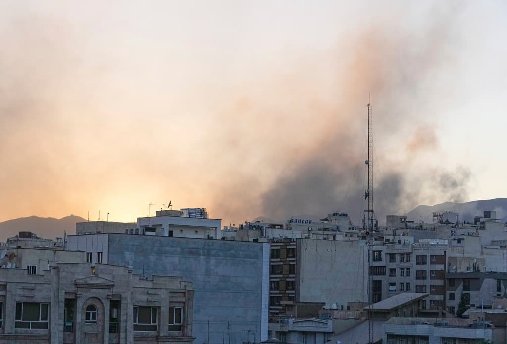 Últimas noticias de Trump, EN VIVO | Israel lanza nueva oleada de ataques en Irán, que incluye el área del complejo nuclear de Arak