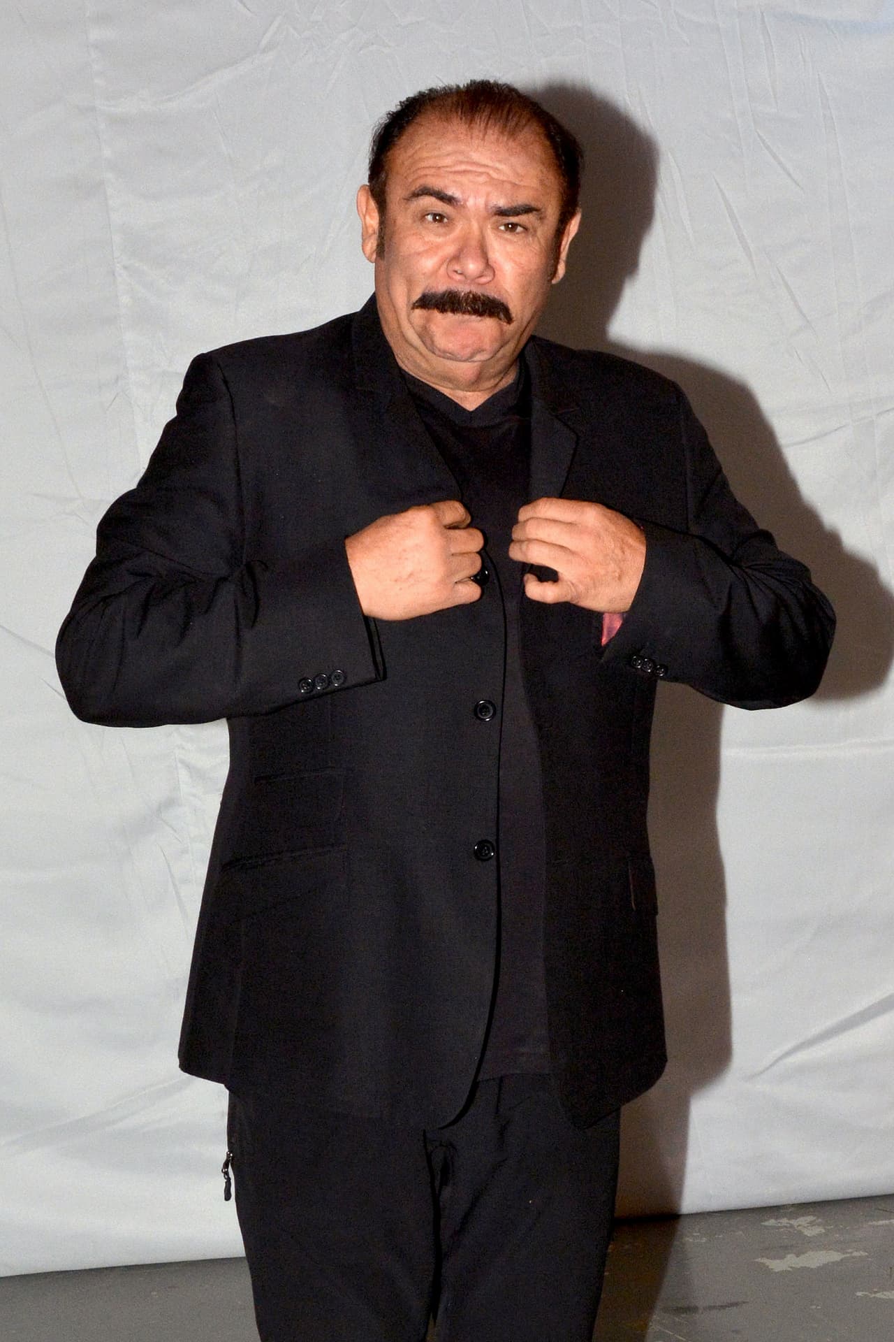 Jesús Ochoa es el protagonista de esta historia de origen brasileño que nos sacará carcajadas con sus corruptas aventuras.