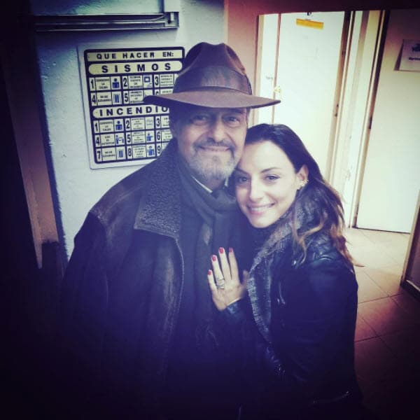 Mientras que
<b>Marimar</b> compartió el siguiente mensaje acompañado de esta imagen: "Un año sin ti.. extrañándote cada vez más... aunque sintiéndote tan presente aquí conmigo cerquita cuidándome como siempre... te amo y haces mucha falta ❤️❤️".