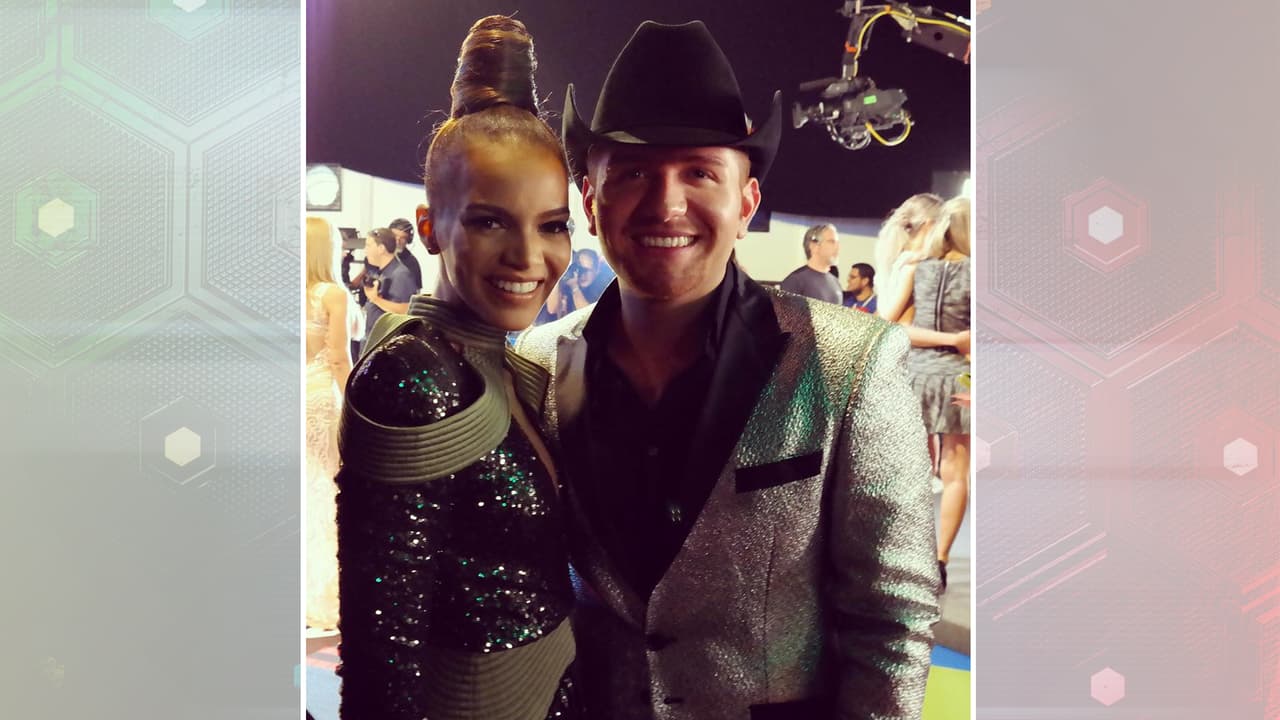 ¿Quién dijo que los cantantes no son fans? Leslie tiene muchos colegas a los que admira y muestra de ellos son las fotografías que ha subido a sus redes sociales. Desde Maluma hasta Juan Luis Guerra y su contrincante en Va Por Ti, Luis Coronel, hacen parte de sus favoritos.