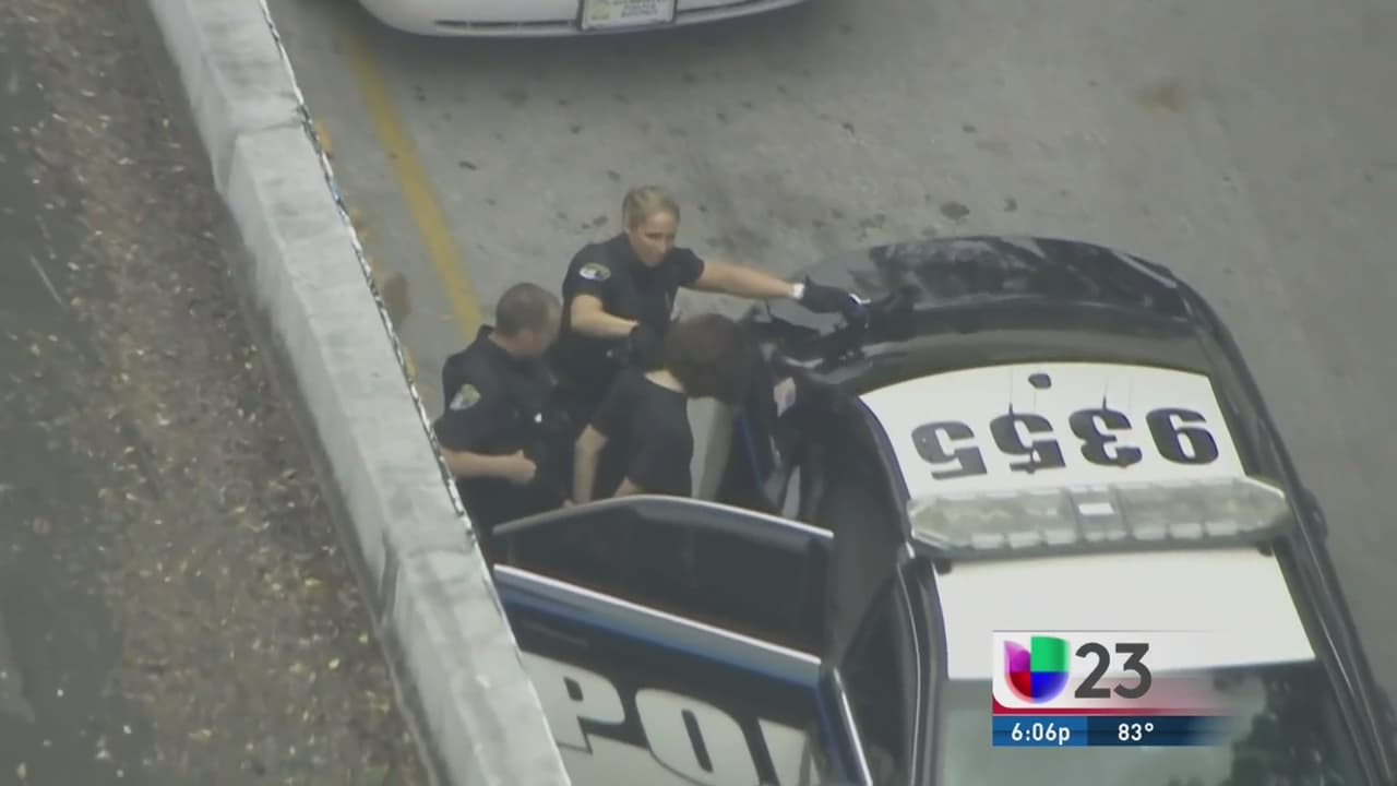 Escuela de Coral Springs en 'lockdown' por hallazgo de arma en manos de exalumno