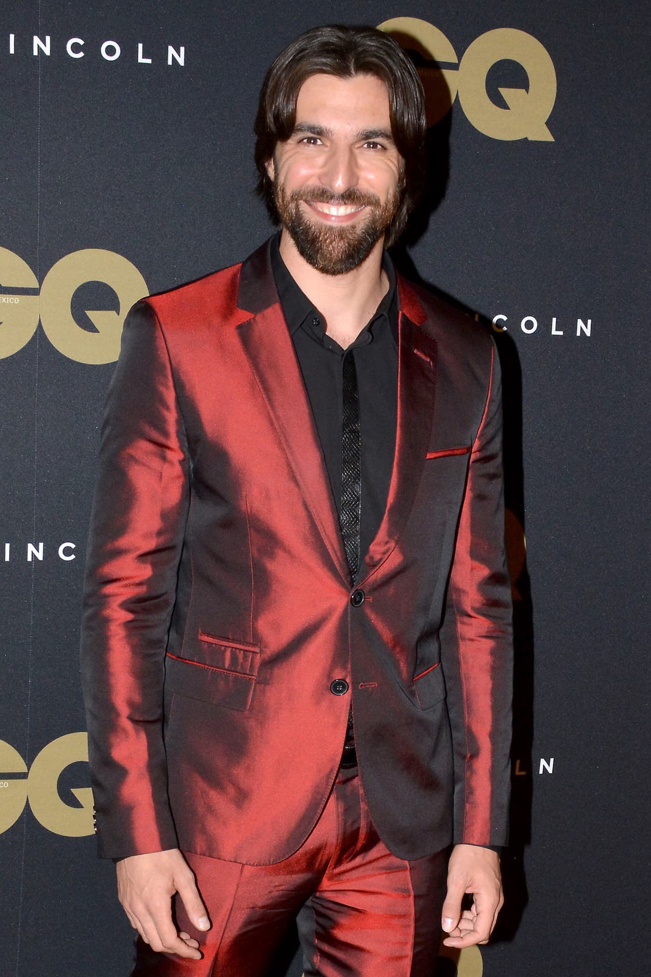 Otro padre joven es 
<b><a href="http://www.univision.com/temas/osvaldo-de-leon">Osvaldo de León</a></b>, quien a los 25 años de edad trajo al mundo a 
<b>Teo de León</b> en 2010.