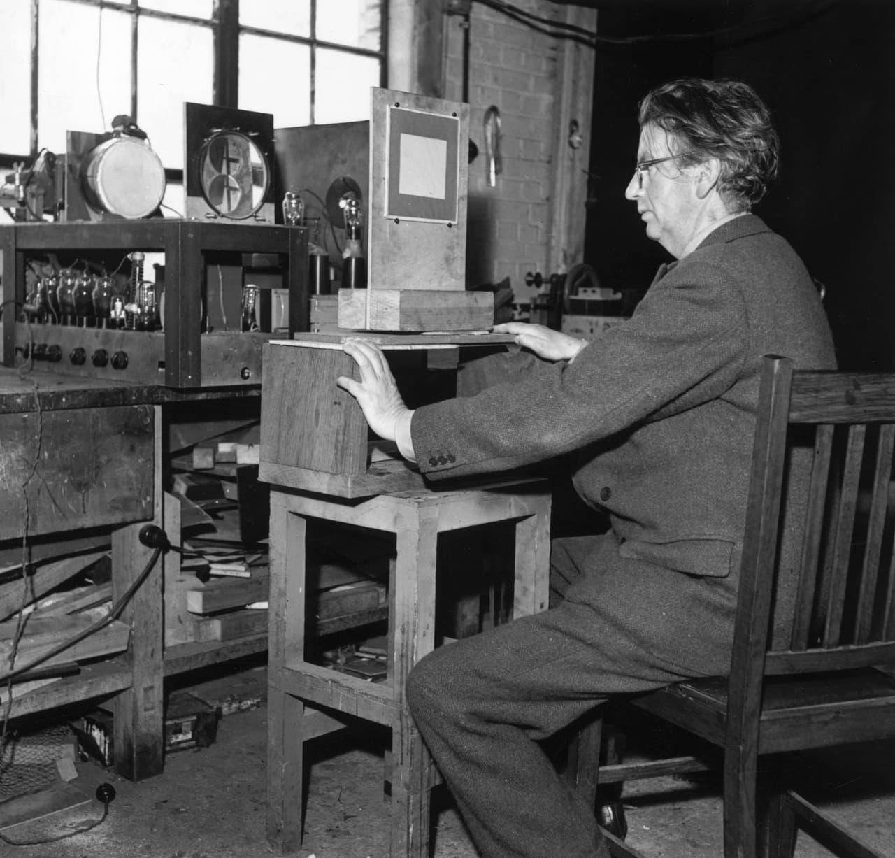 Su principal ventaja, explica el experto, es que son discretas y, no menos importante, que su efecto es invisible, es decir, "no dejan marcas visibles en el cuerpo para que, por ejemplo, las cámaras capturen durante una revuelta”.