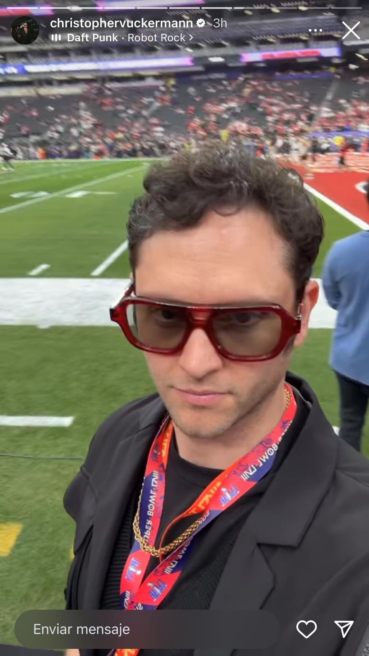 Christopher Uckermann presumió así estar presente en el Super Bowl 2024.