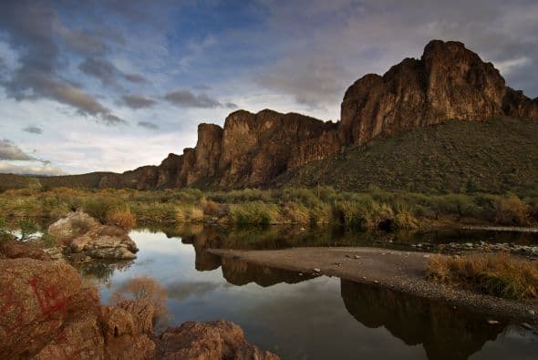 ¡Y un sinfín de montañas para hacer senderismo!