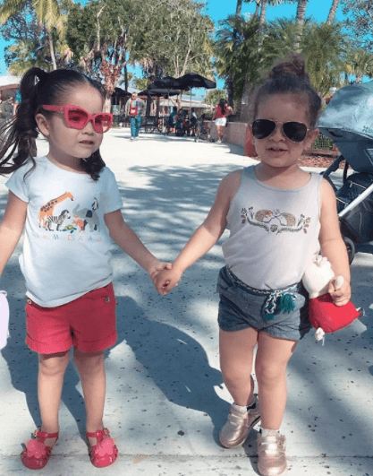 Disfrutando de un día de amigas. Giulietta y Anabella, la hija de chef Yisus, son adorables.