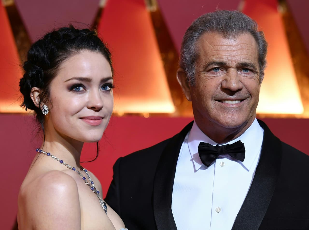 Con 61 años de edad el actor, director y productor, Mel Gibson, le dio la bienvenida a su hijo Lars Gerard Gibson.