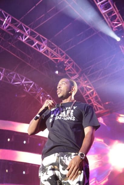 Ludacris rocked the main stage at the Uforia Music Festival, bringing his dirty south style to the west coast!