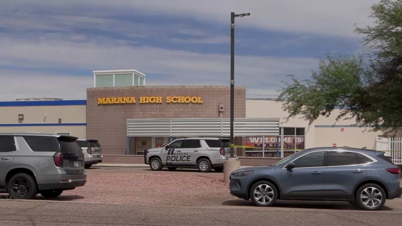 Marana High School reabre tras muerte de estudiante, activa apoyo de salud mental