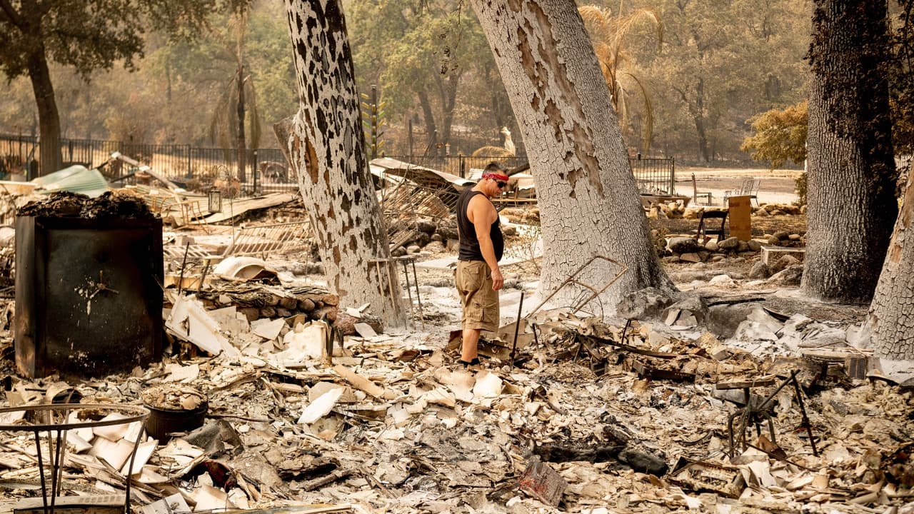 El incendio SCU Lightning, al sur del Área de la Bahía, es ahora el segundo más grande en la historia de California