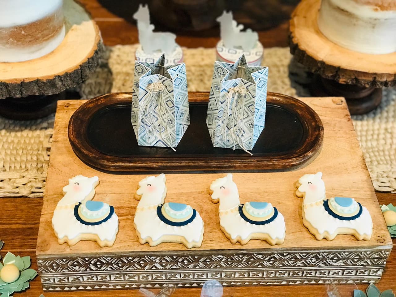 Exquisitos bocadillos con forma del gracioso y tierno animal no pudieros faltar en la mesa principal.