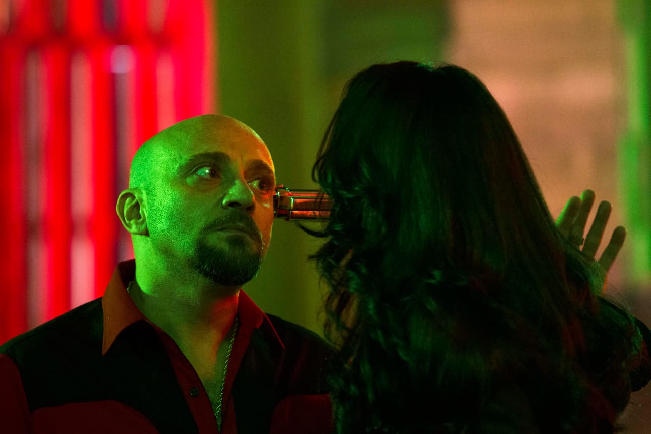 Los atacantes no tuvieron opción y salieron furiosos del bar prometiendo que volverían para tomar venganza.