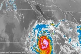Imagen de satélite del huracán Simón provista por la Comisión Nacional del Agua (Conagua).