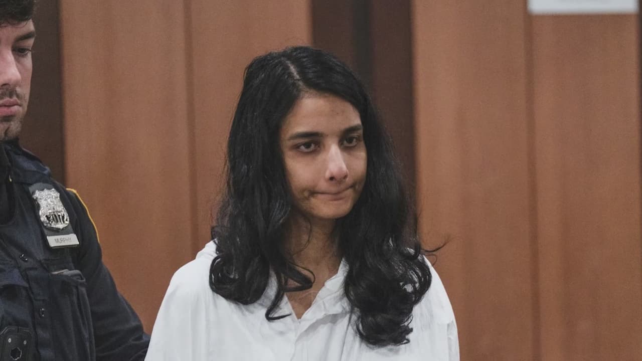 La habría asfixiado: comparece en corte la madre acusada de matar a su hija de 5 años en Queens