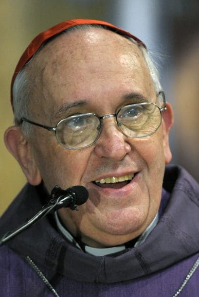 En 2008, durante el conflicto con el campo, Bergoglio llegó a pedir a Cristina Fernández un "gesto de grandeza" con las patronales agrarias, denunció "homogeneización" del pensamiento y "crispación social".