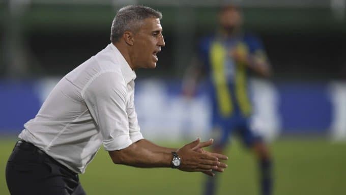 Critica Hernán Crespo que Lionel Messi sea representado por su papá