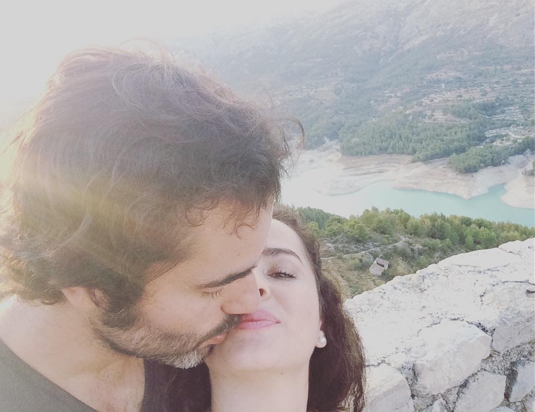 <b><a href="http://www.revistavea.com.co/portada-224/" target="_blank">"Se te va la memoria"</a></b>, dijo. "Mi marido me hace tareas, me dice, 'apréndete, todos los días, unos versos de un poema, y luego yo te los pregunto'". 
<br>