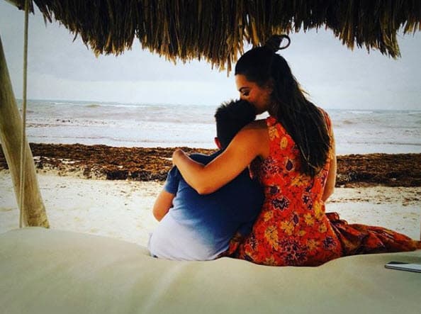 Con su hijo menor, Cecilia tuvo la oportunidad de pasar más tiempo que con su primogénita.