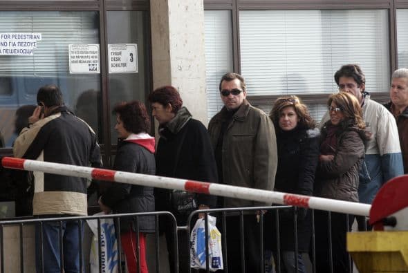 Pero no solo se trató de compañías. Un caso crítico es el de Grecia.