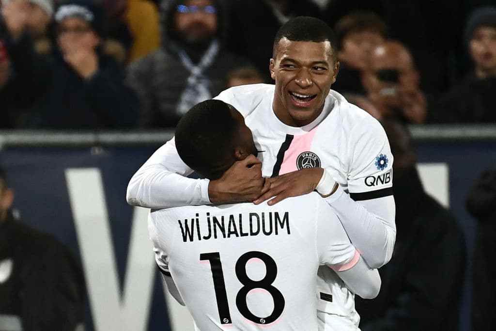 Mbappé y Neymar son los reyes de la noche, el francés anotó un gol y le dio dos asitencias a Ney en la victoria 2-3 sobre el Bordeaux.