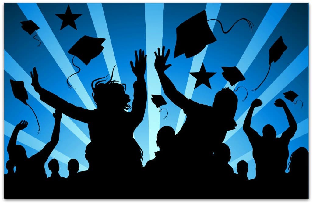 Ya sea que se gradue tu sobrino, el hijo de tu mejor amiga o tu vecino, aquí te compartimos ideas económicas e originales para celebrar este 'milestone' en sus vidas.