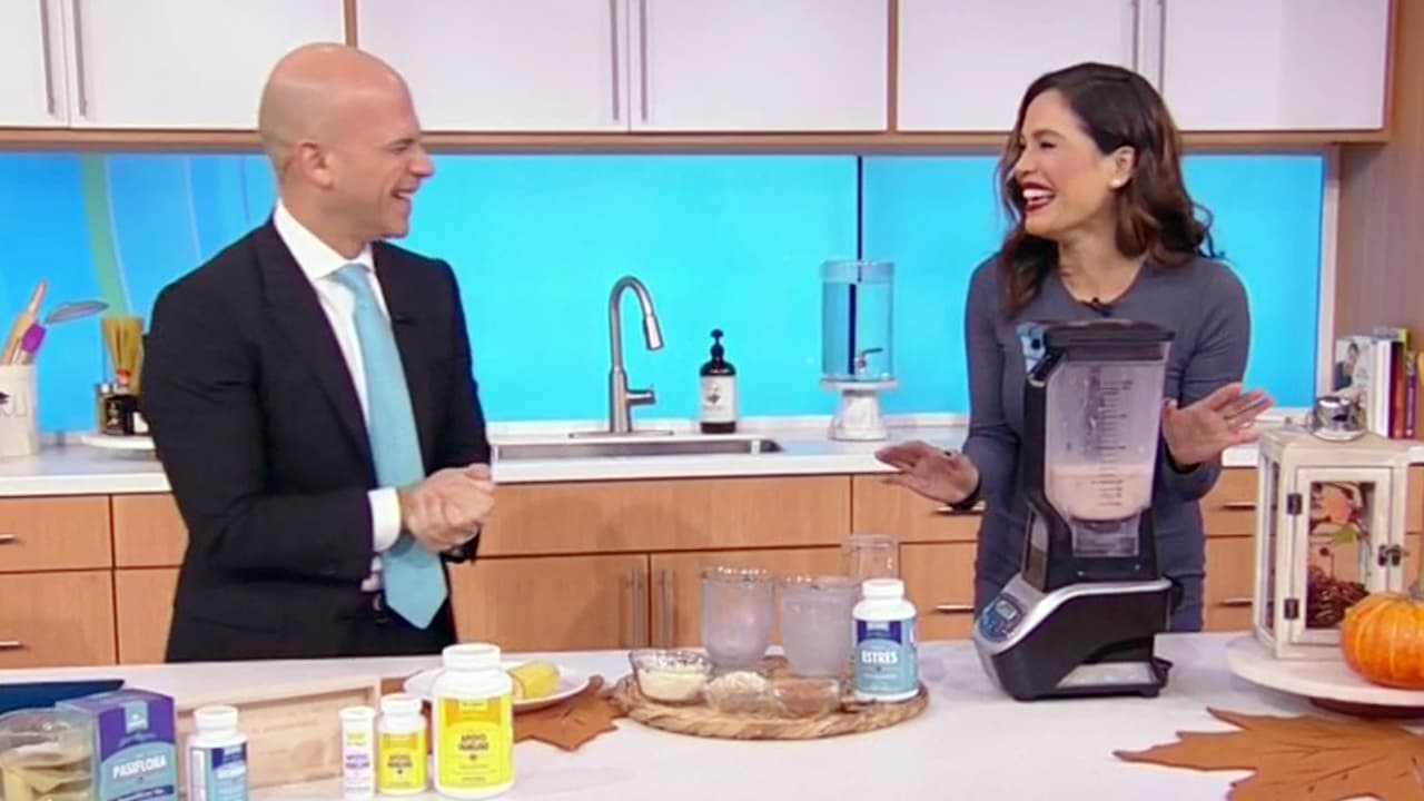 Arrancamos esta semana con el buen humor que caracteriza a la casa más feliz de la tv hispana, recordando un gracioso incidente en la cocina de Despierta América, que nos llevó a preguntarnos
<a href="https://www.univision.com/shows/despierta-america/cuantas-personas-se-necesitan-para-hacer-un-licuado-karla-y-dr-juan-vivieron-un-momento-de-locura-en-la-cocina-video">¿cuántas personas se necesitan para hacer un licuado? </a>