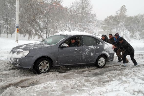 En cuanto a la capital china, la prensa local aseguró que Pekín vive el invierno más frío de las últimas décadas.