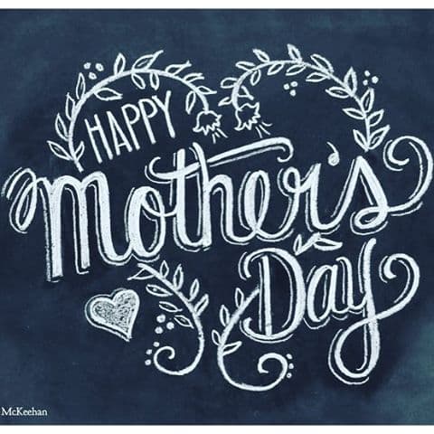 Su pareja William Levy hizo lo suyo felicitando a todas las mamás en su día. Eso sí hizo un reconocimiento especial. Mira lo que expuso “Muchas felicidades a todas las madres en este día tan especial. Yo en lo personal solo puedo agradecerle a Dios por darme la oportunidad de tener la mejor madre que pude tener, la mejor abuela, la mejor tía, la mejor hermana y darle a mis hijos la mejor madre que ellos pudieran tener”.