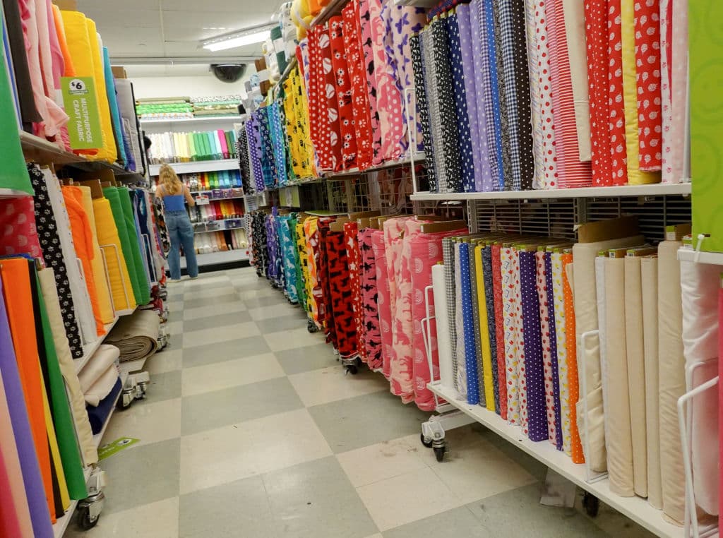 Su nombre, Jo-Ann, nació de la unión de los nombres de las hijas de los fundadores, un gesto de amor familiar que se transformó en un legado.