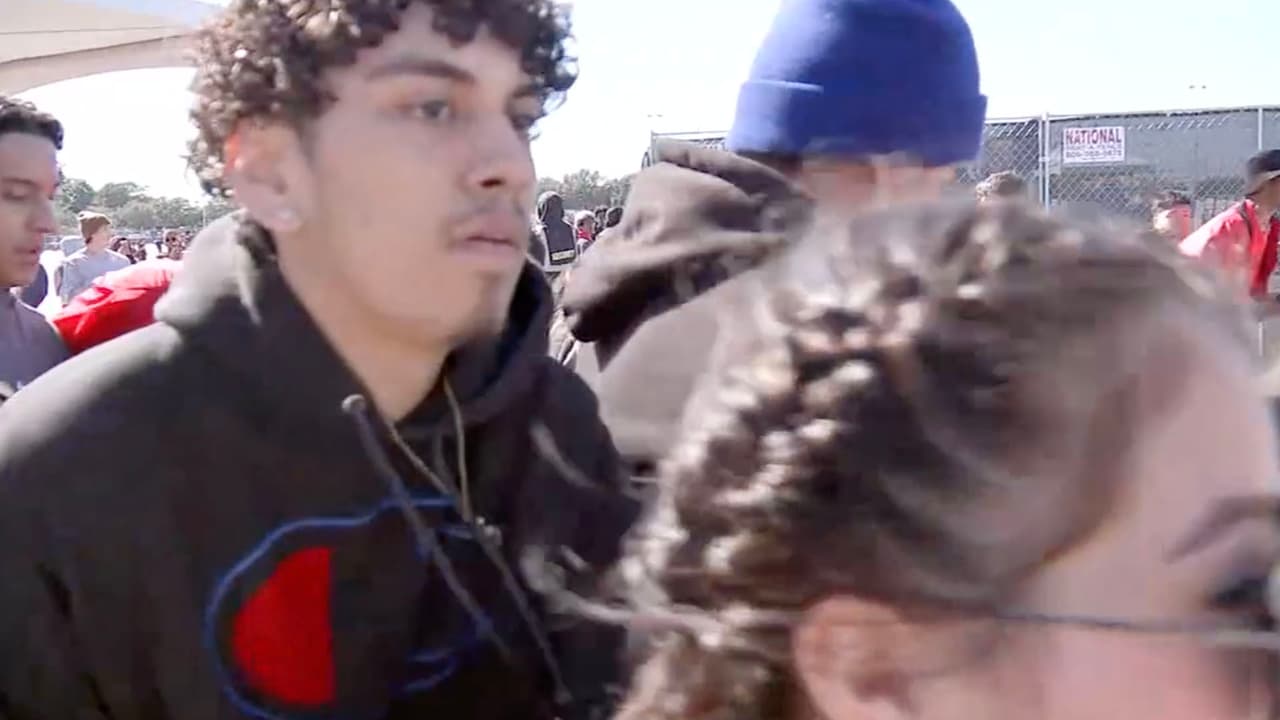 Ezra Blount sufrió lesiones potencialmente mortales y está hospitalizado según su familia.