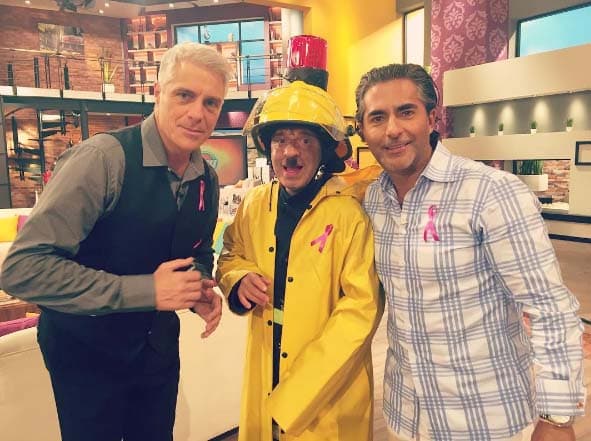 ¡Siempre es bueno tener un bombero en HOY! Reynaldo Rossano siempre nos hace reír con sus caracterizaciones.