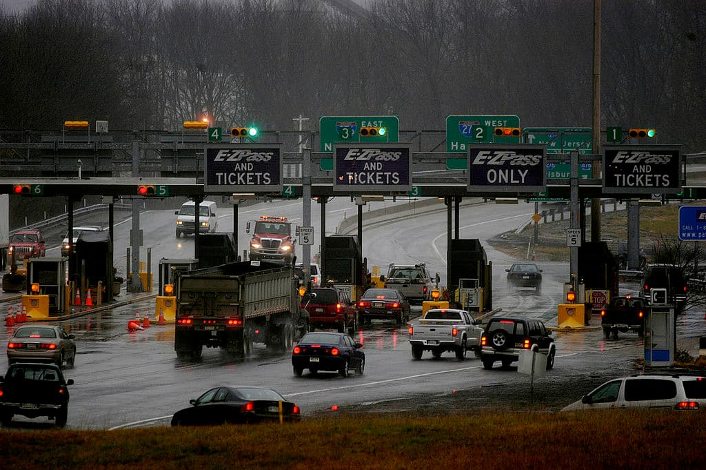 <b>10/10: Philadelphia. </b>En esta ciudad del estado de Pennsylvania, los conductores se retrasaron 37 horas en el año por congestiones del tráfico. Philadelphia tuvo 100,726 horas anuales de retraso, o sea, el tiempo total por encima del necesario para completar un desplazamiento a velocidades de flujo libre.