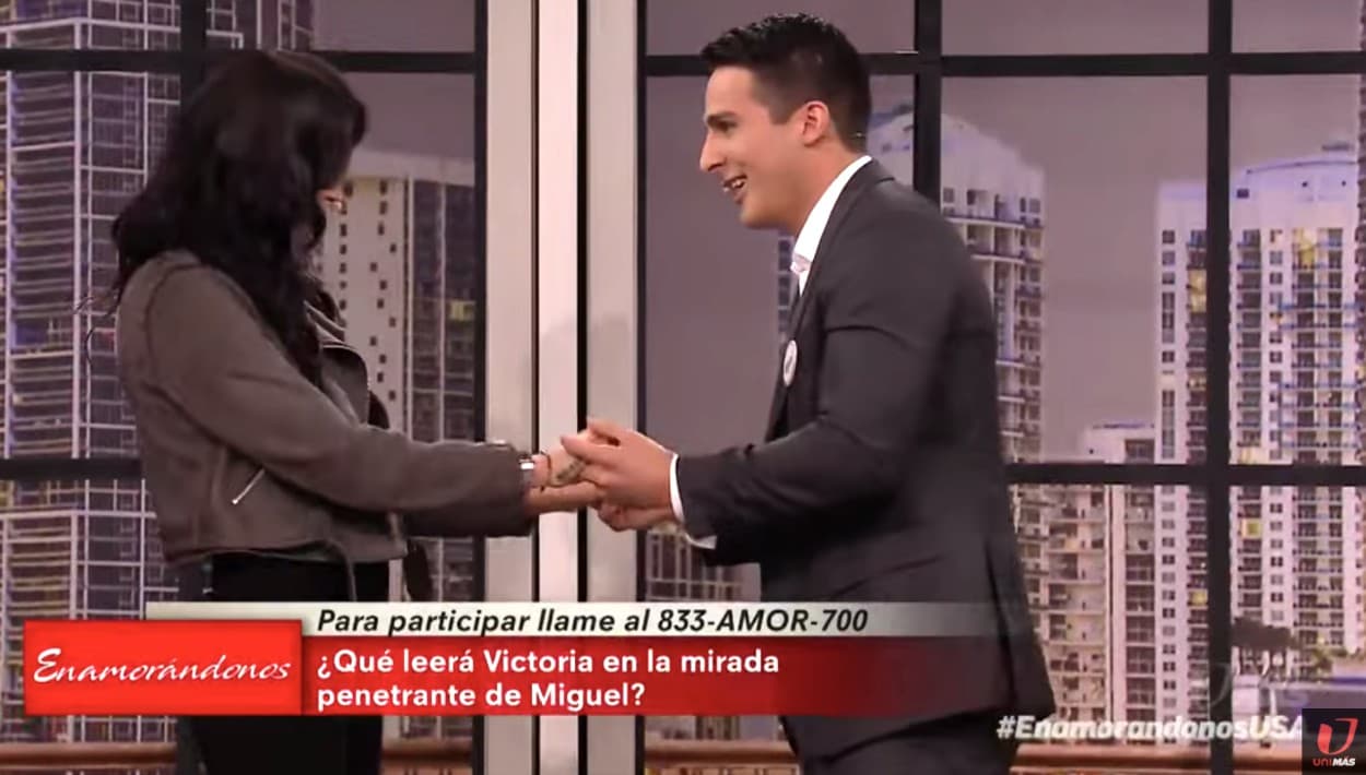 Tras un breve intercambio de palabras, Victoria y Miguel Ángel se dieron el "que sí, que sí" para conocerse.