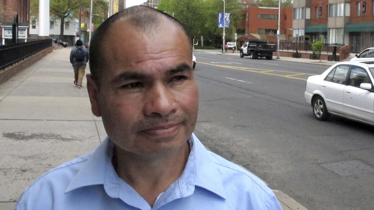 Cuando la petición de asilo se vuelve una pesadilla: 20 años después de pedirlo este guatemalteco está a punto de ser deportado