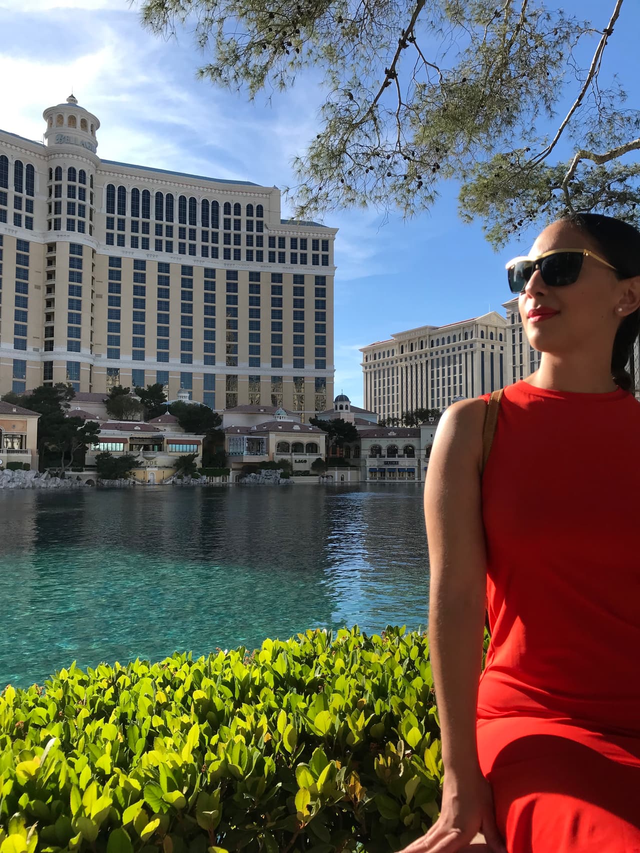 El hotel
<b>Bellagio</b>, su lago y fuentes bailarinas, siempre serán una de las atracciones favoritas para
<b>Mafer</b> en esta popular ciudad de Nevada.