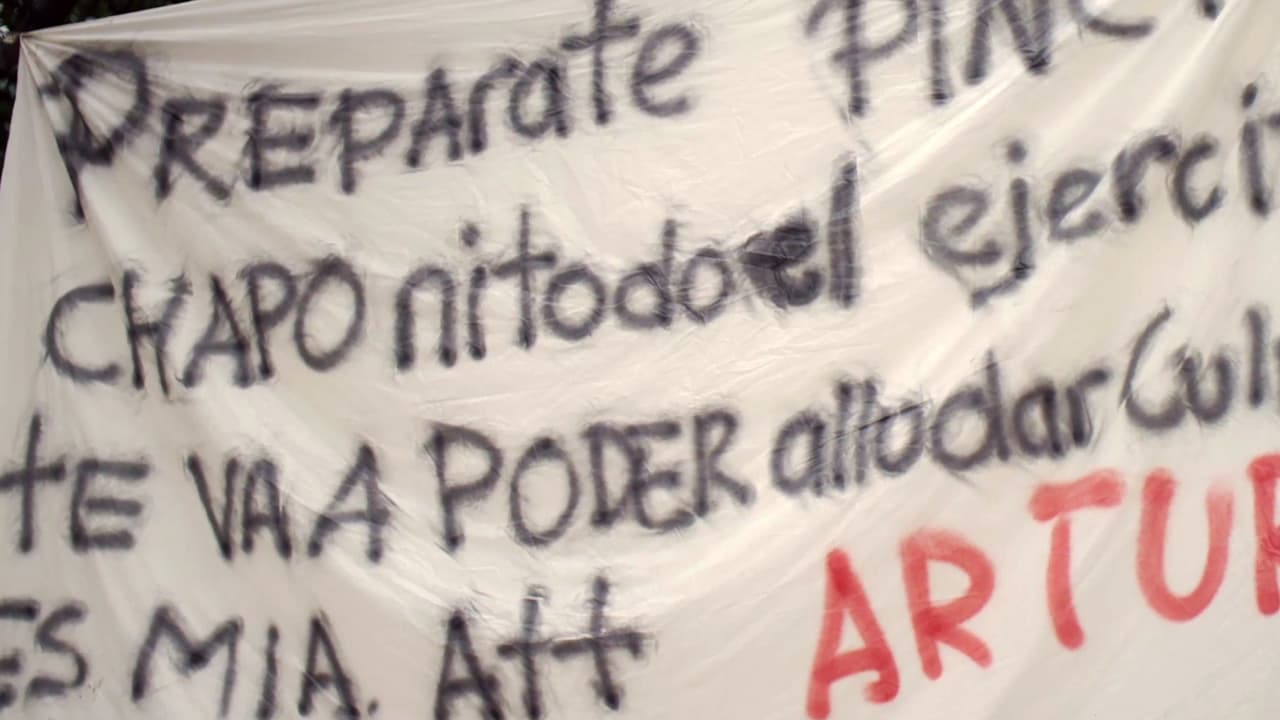 The following day, there was a banner in the city square, in which Arturo Bernal Leyda warned ‘El Chapo’ that Sinaloa was his.