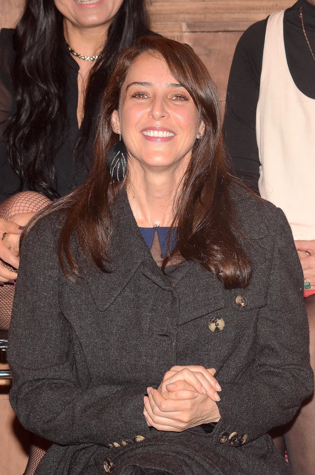 En ese mismo año, fue parte de la primera temporada de 'Mujeres Asesinas', donde personificó a 'Mónica, acorralada'.