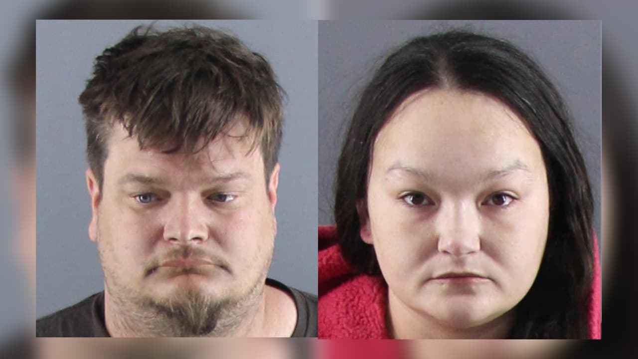 Acusan a pareja de Peoria del maltrato y muerte de Navi Jones, su hijo de 8 años