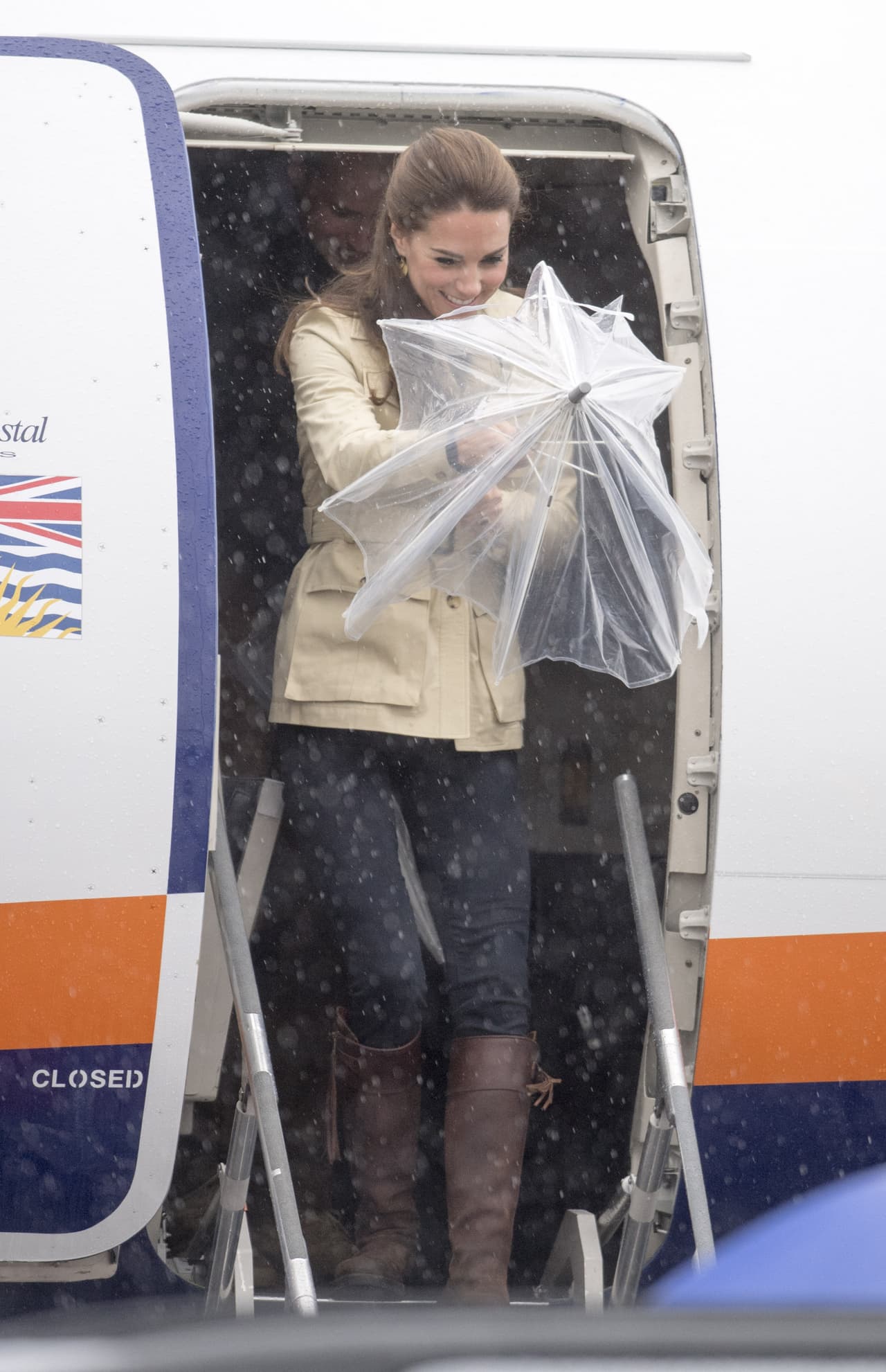 Aunque al viajar en su jet, llegaron con mal clima.