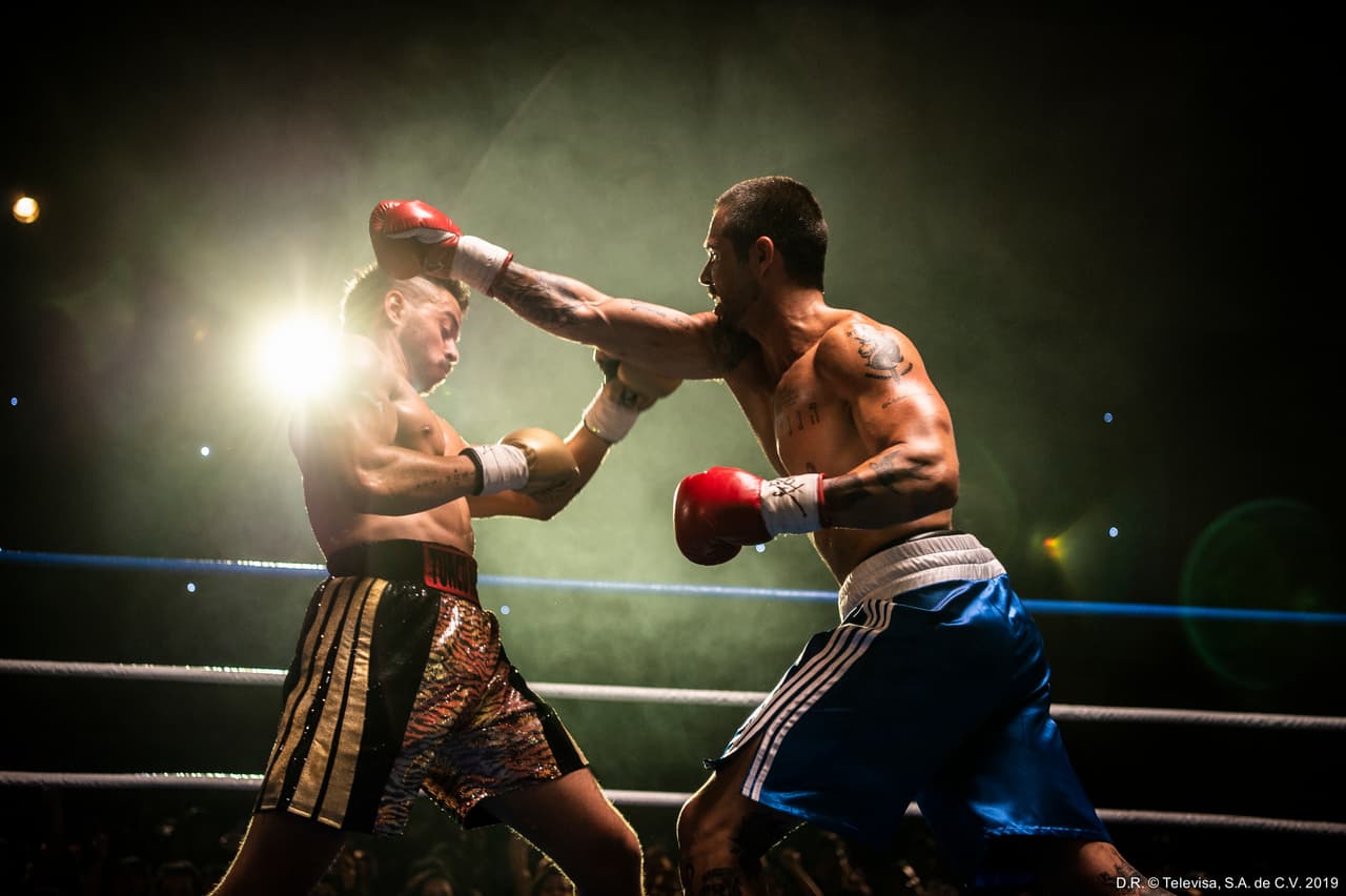 Ariel hará todo por complacer a Gloria y ayudarle a quitarle la custodia de su hijo al personaje de José Ron.