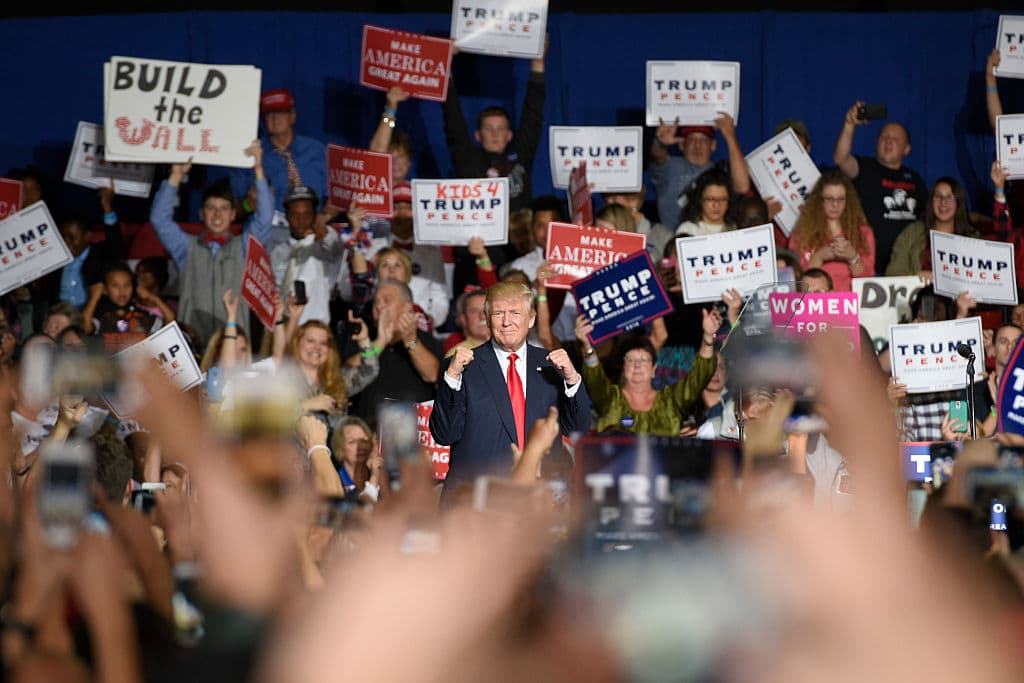 Trump durante el discurso que ofreció este jueves en el Spire Institute de Geneva, Ohio.