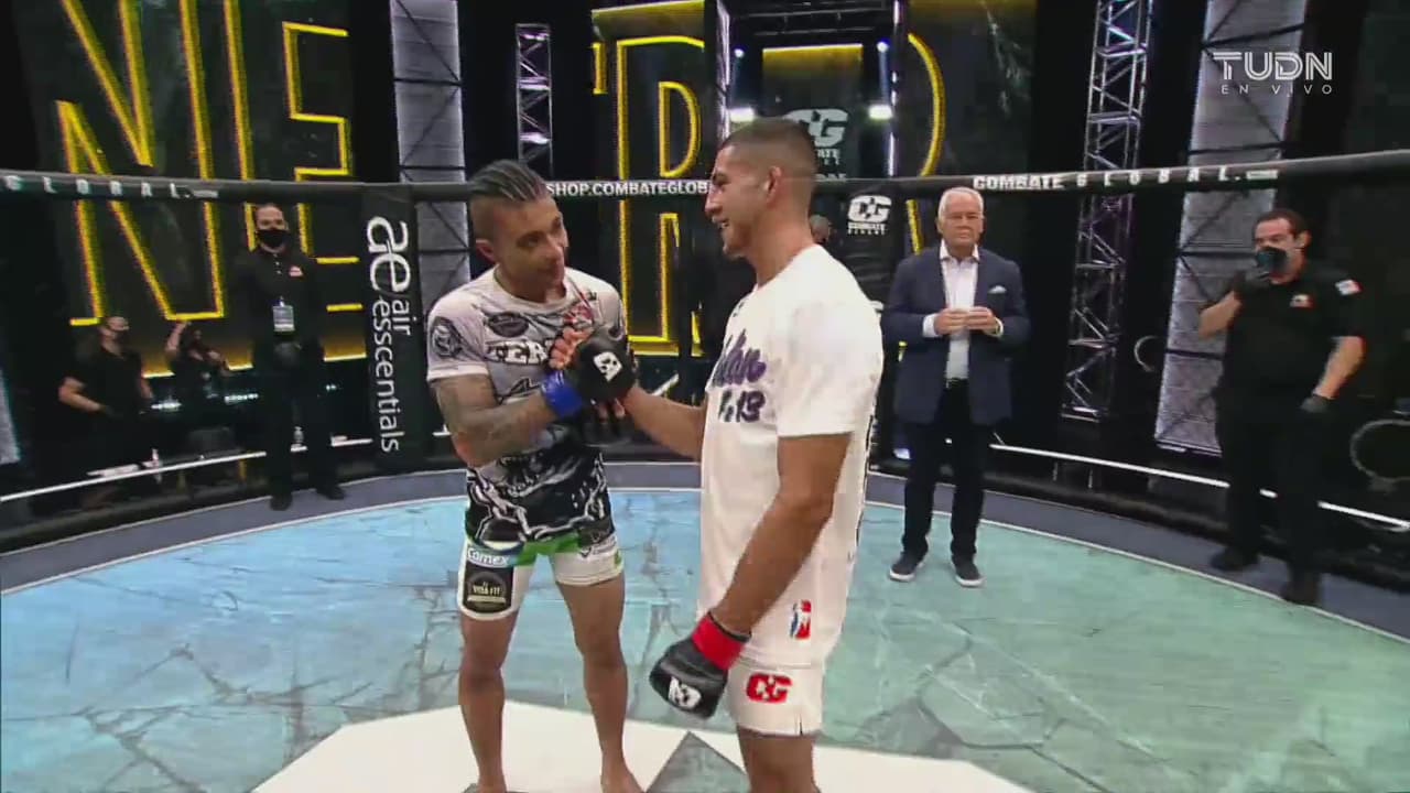 ‘The Stallion’ Ibarra sale victorioso en una velada muy mexicana