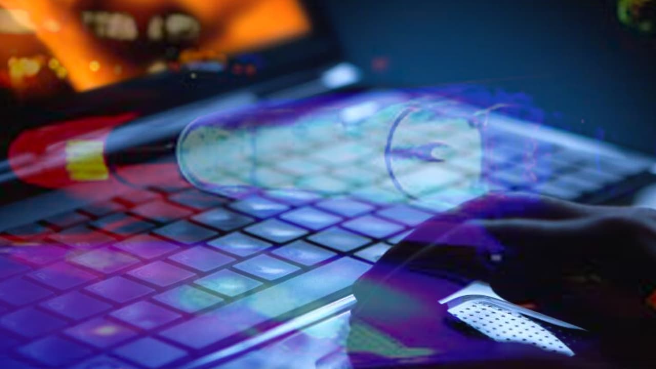 Subastan computadoras de la policía con información criminal a “medio borrar” en Texas