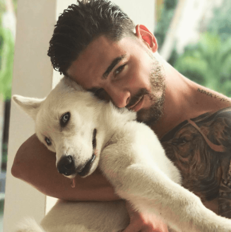 Las fotos más tiernas de Maluma son las que comparte con los que llama "hijos" en Instagram.