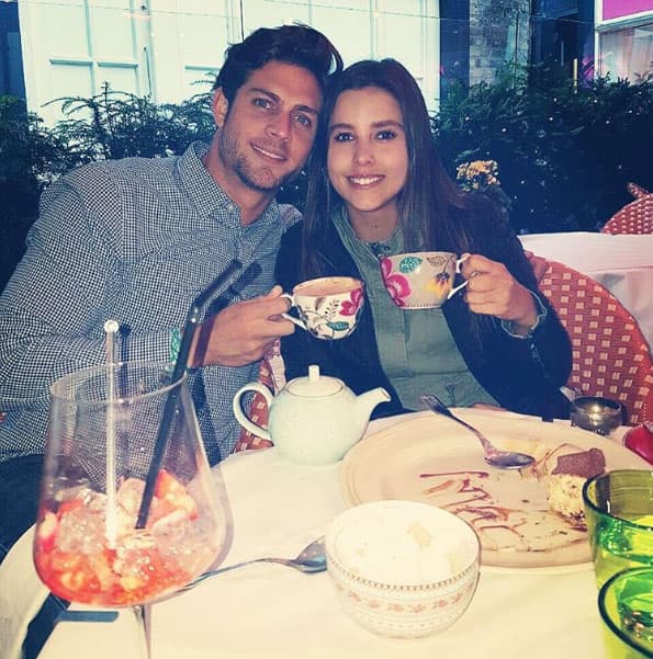 Y por supuesto que disfrutaron de la clásica 'hora del té'. ¿De qué hierba aromática sería su infusión?