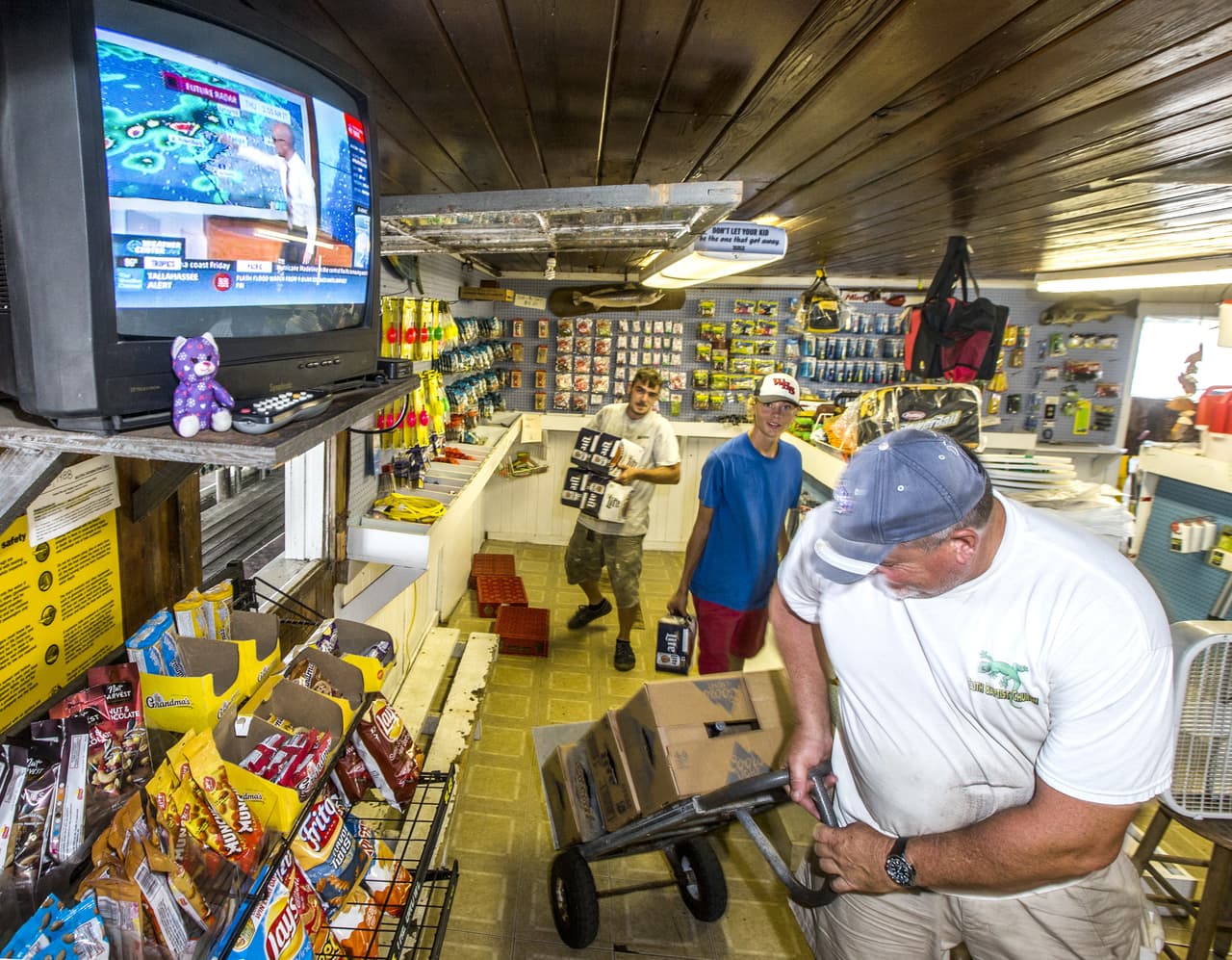 El Gobernador de Nueva York ordena estar alerta a la tormenta Hermine