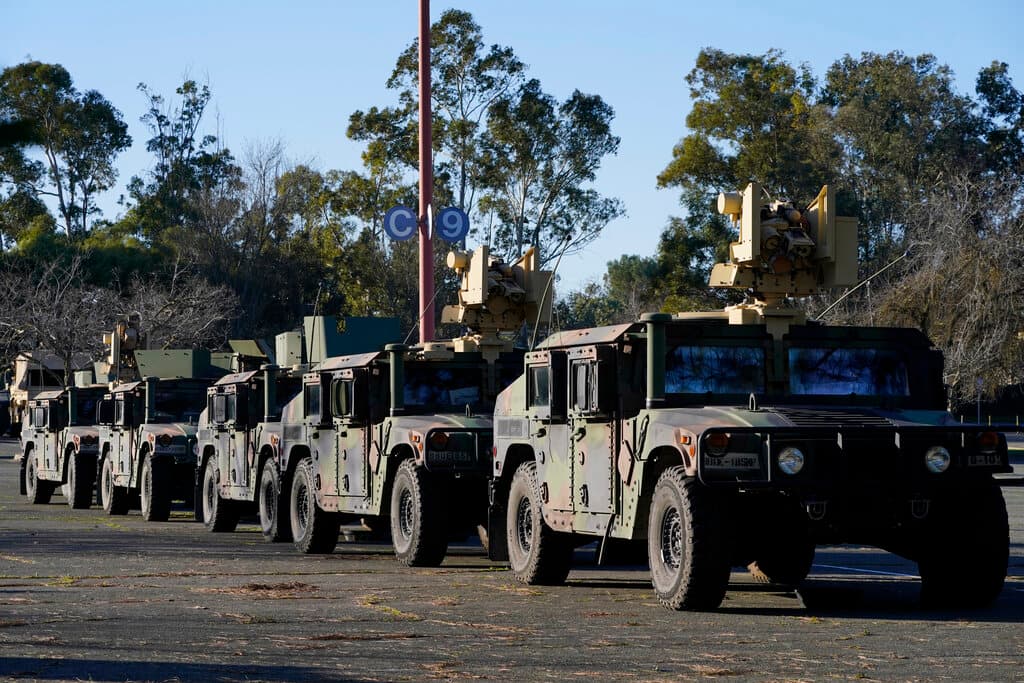 Así se preparan en el Capitolio de Sacramento, California, para posibles disturbios 