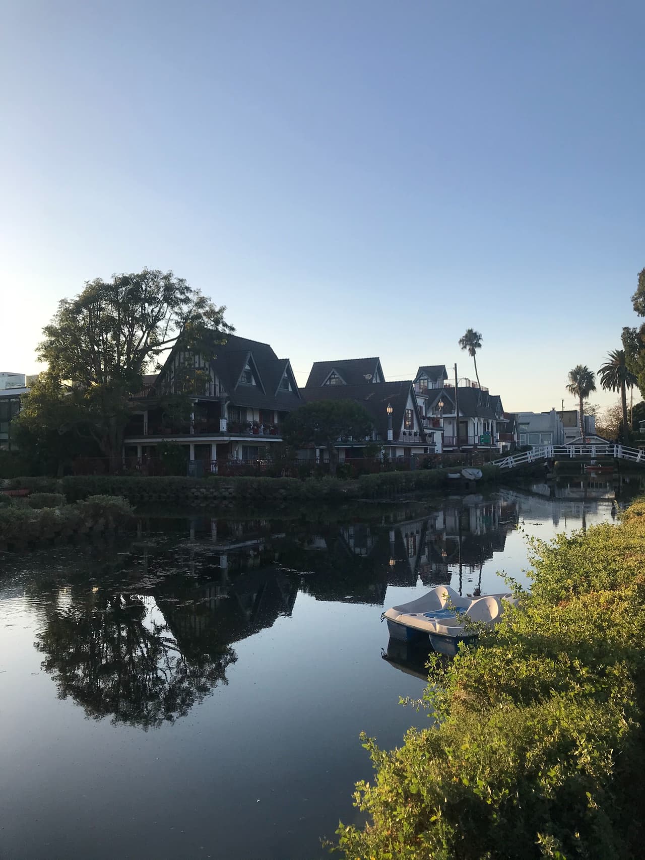 <b>Los Canales de Venice</b>
<br>Los canales de la ciudad de Venice también son una opción ideal para un apasible y romántico paseo en los alrededores del becindario flotante de esa ciudad.